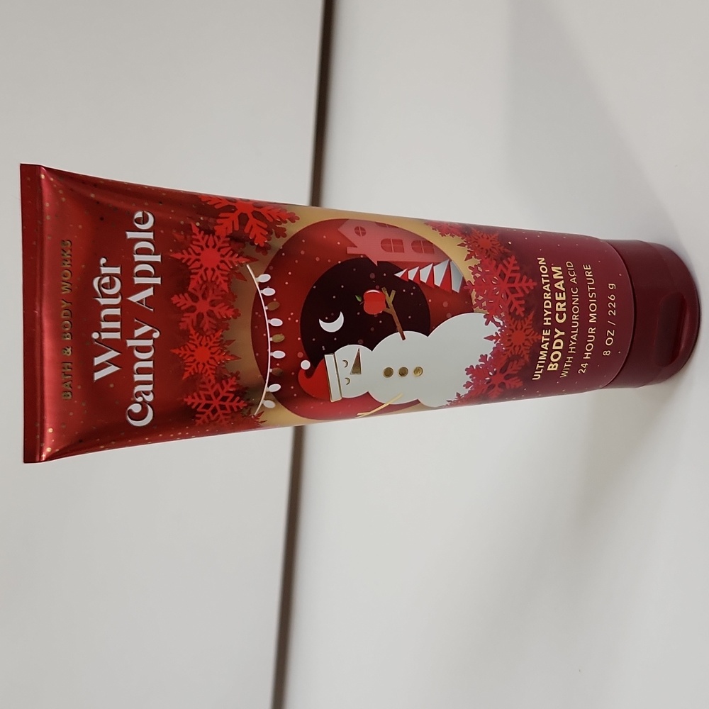 Bath & Body‎ Works Winter Candy Apple Ultimate Hydration Body Cream 8 oz NEW